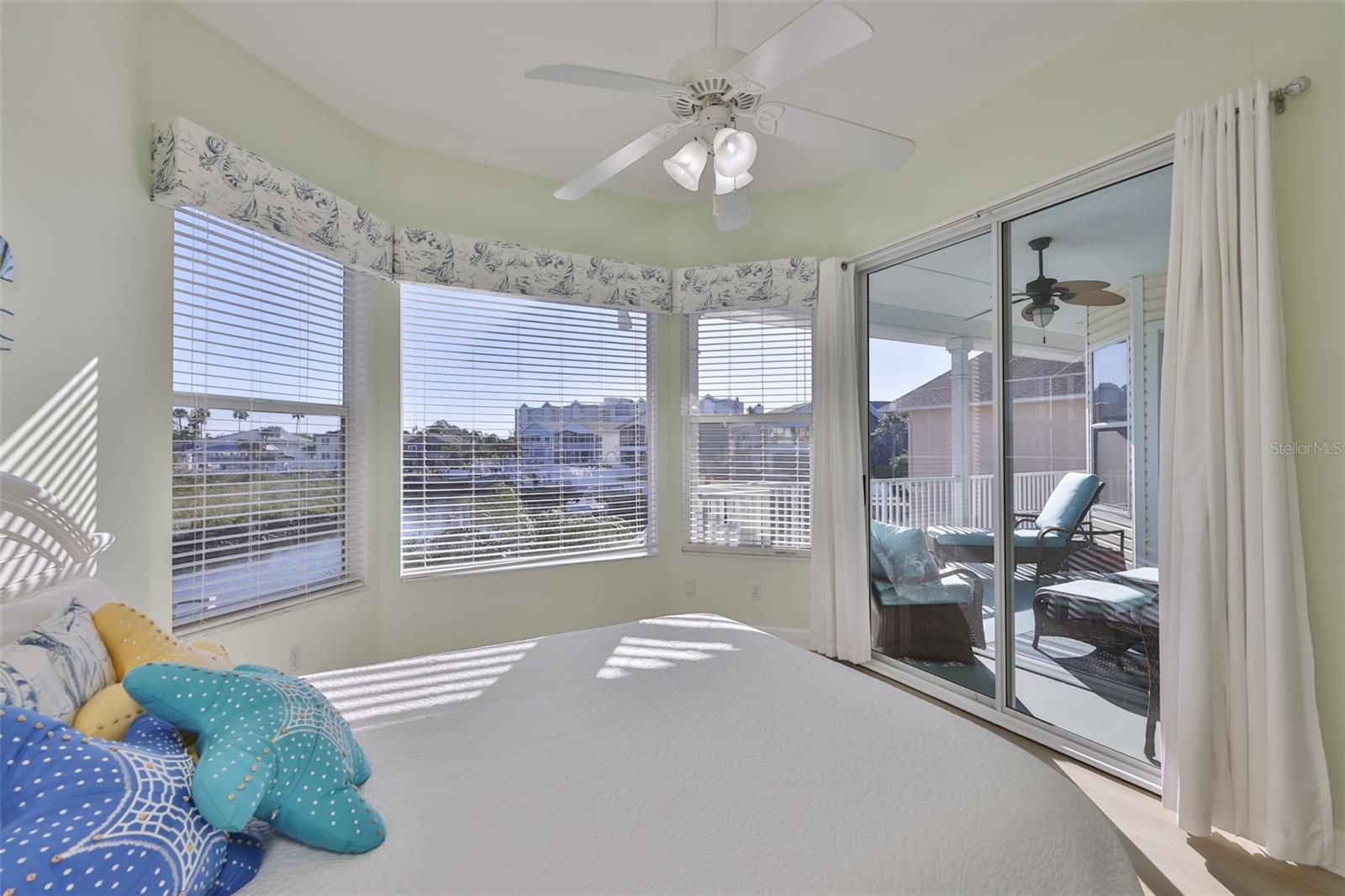 Image 23 of 63 For 6026 Seaside Drive