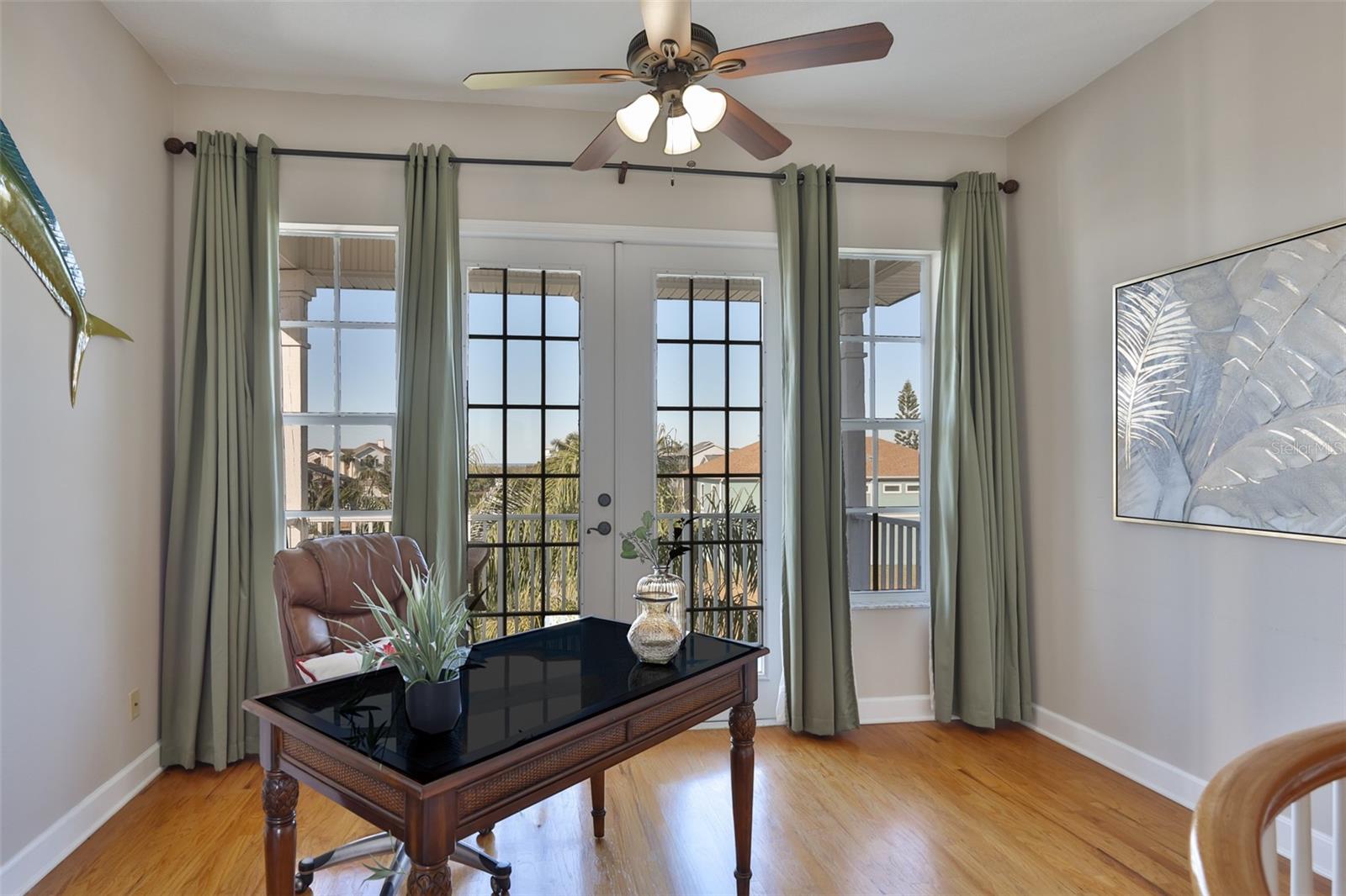 Image 38 of 63 For 6026 Seaside Drive