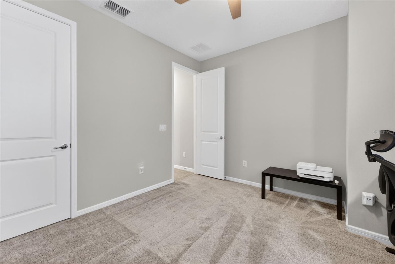 Listing photo id 8 for 18132 Ramble On Way