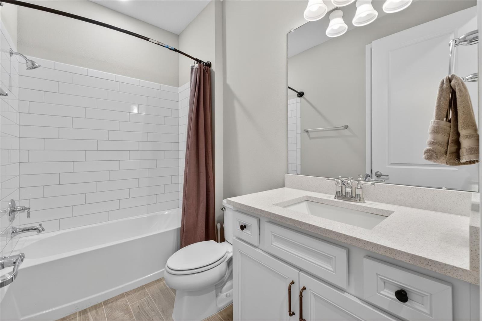 Listing photo id 10 for 18132 Ramble On Way