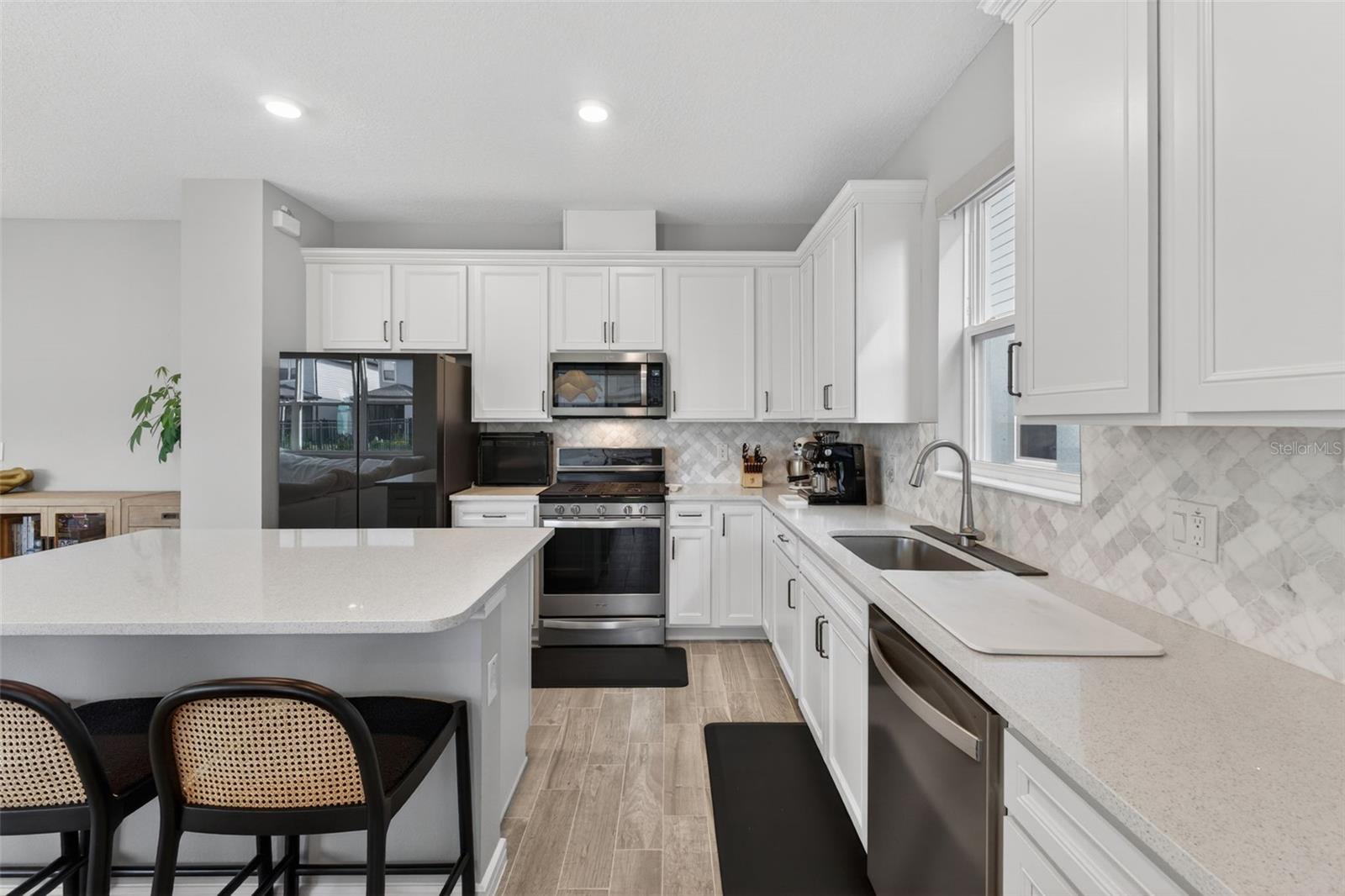 Listing photo id 22 for 18132 Ramble On Way