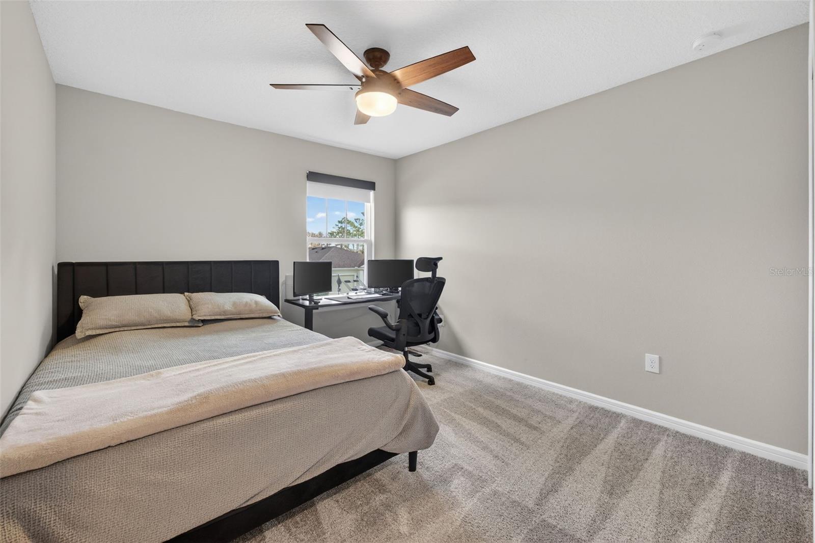 Listing photo id 44 for 18132 Ramble On Way