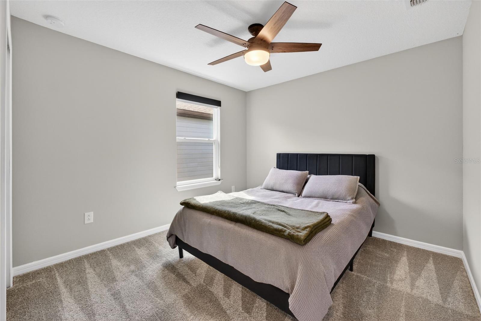 Listing photo id 47 for 18132 Ramble On Way