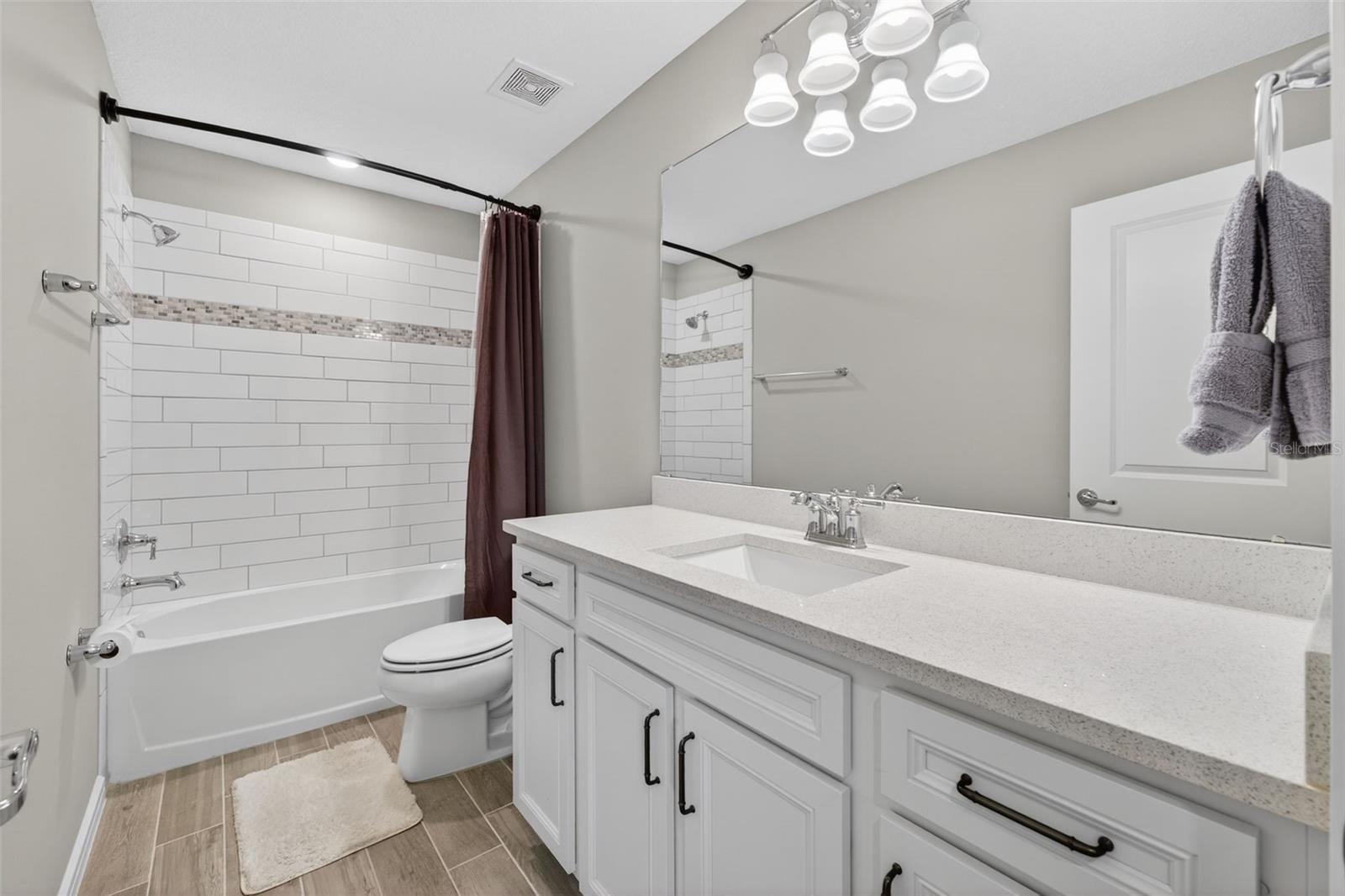 Listing photo id 50 for 18132 Ramble On Way