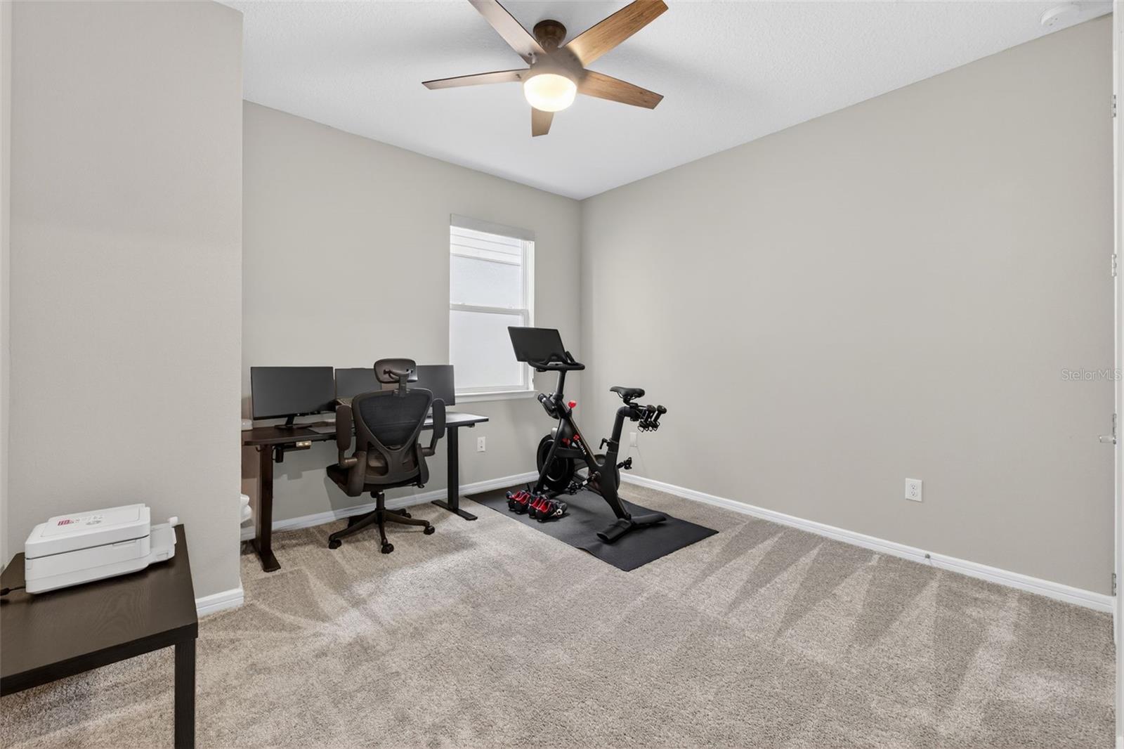 Listing photo id 6 for 18132 Ramble On Way