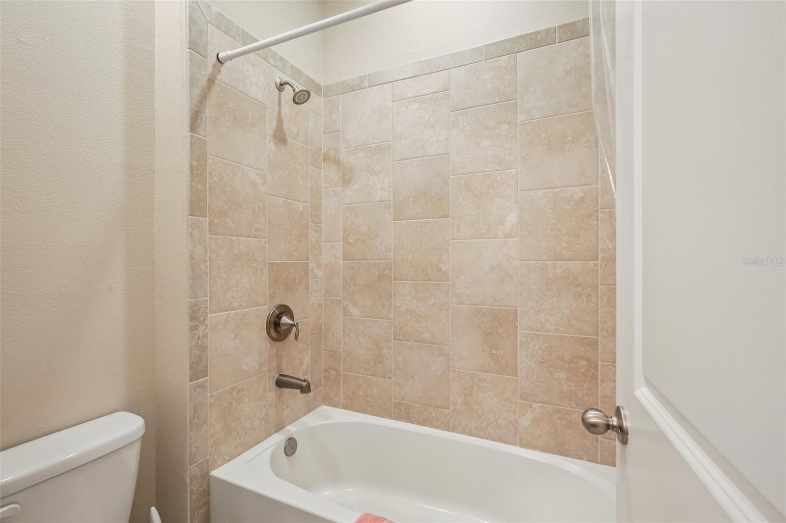 Image 10 of 45 For 32030 Goddard Drive