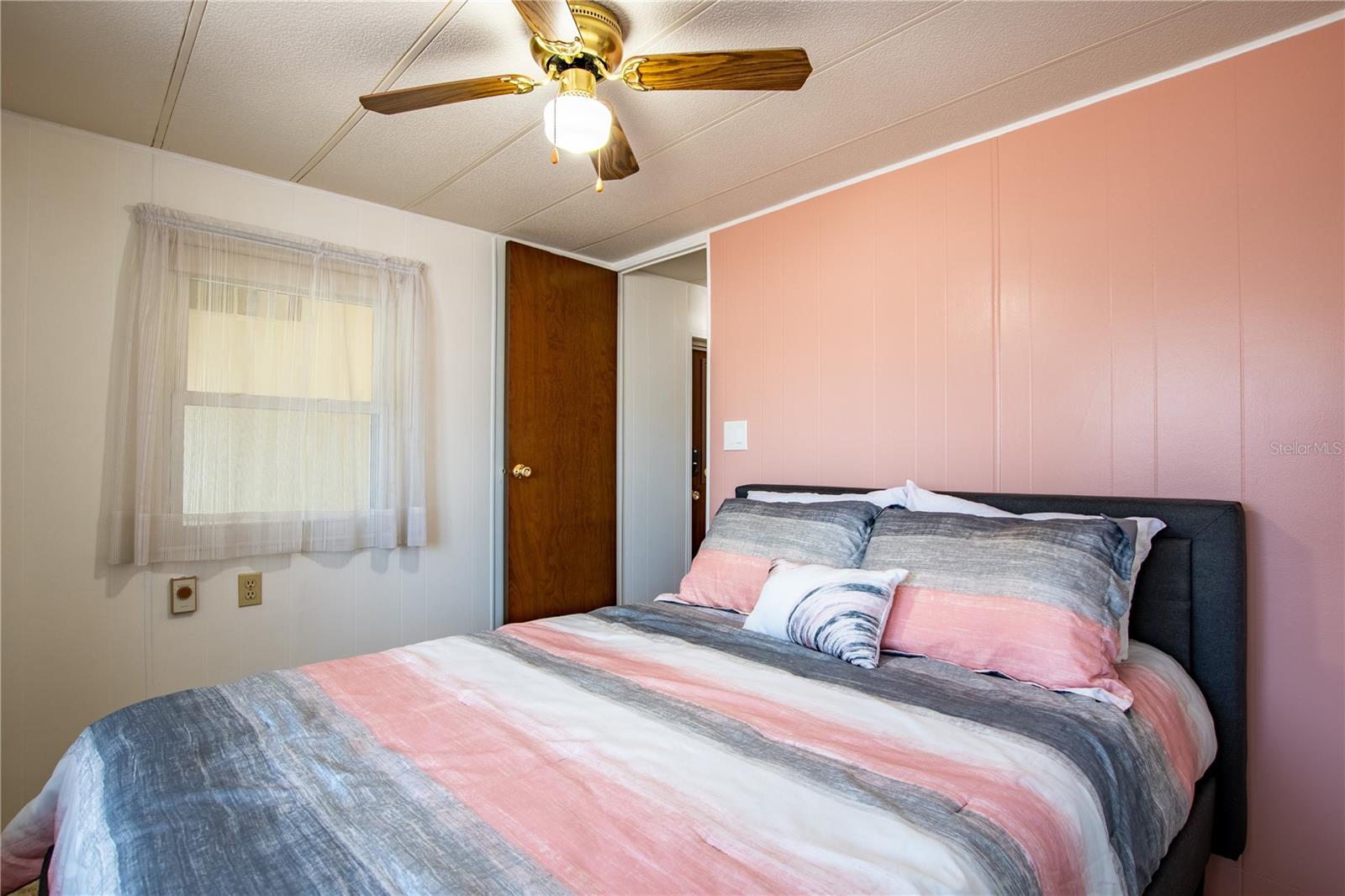 Image 33 of 100 For 5404 Waters Street