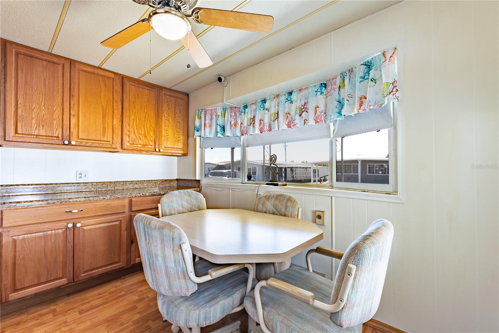 Image 6 of 100 For 5404 Waters Street