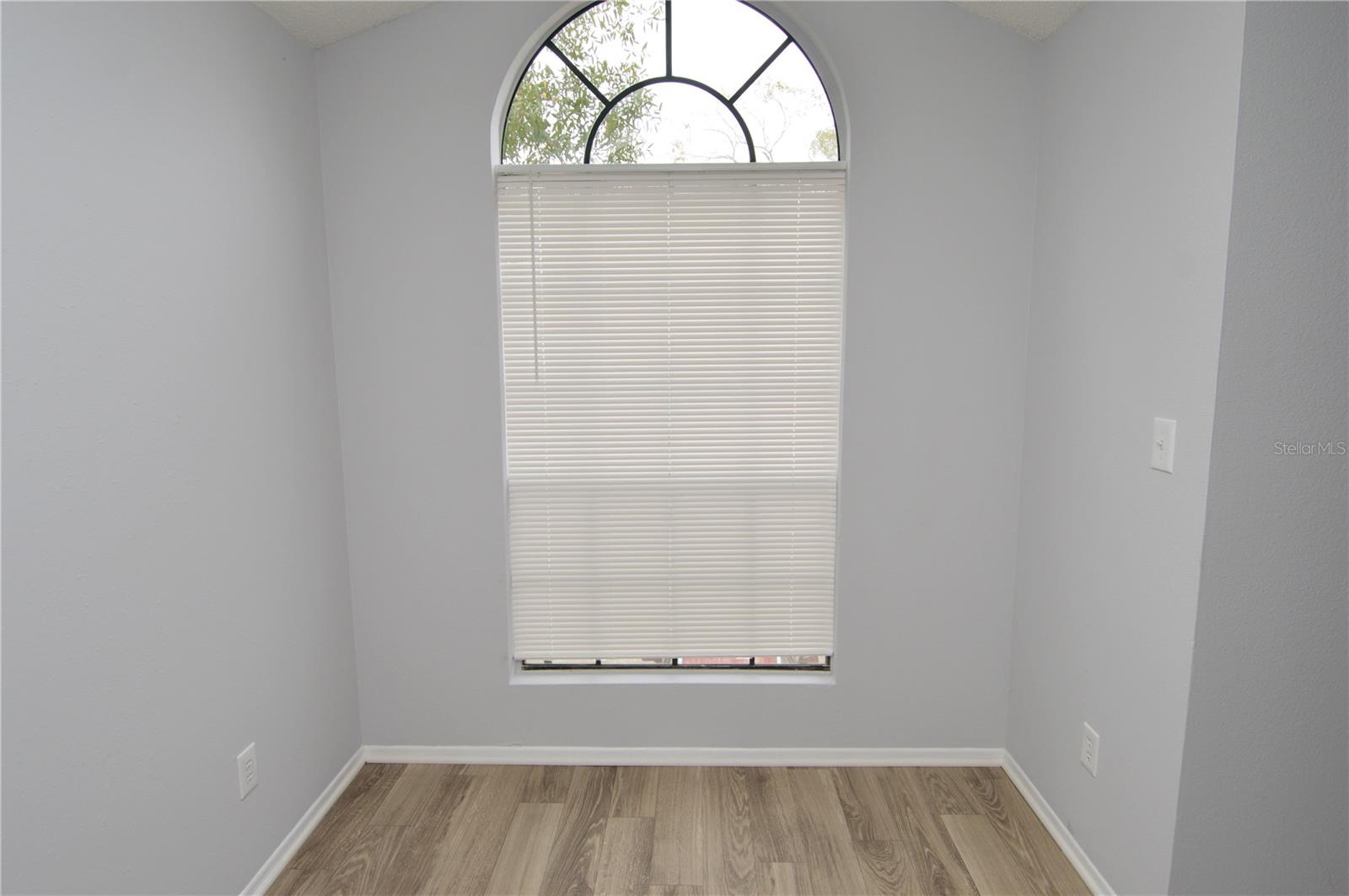 Image 10 of 87 For 8722 Mallard Reserve Drive 202