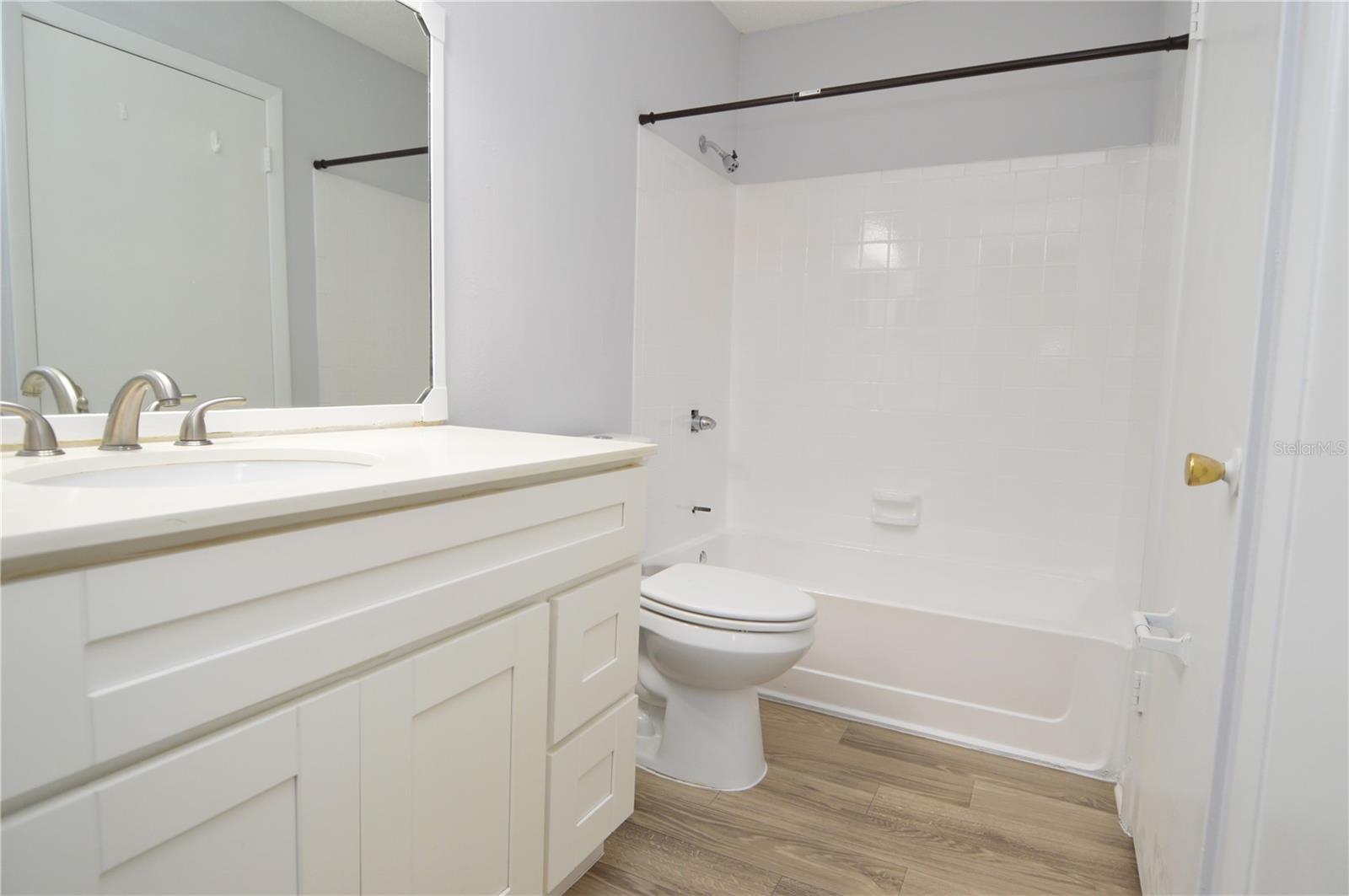 Image 29 of 87 For 8722 Mallard Reserve Drive 202