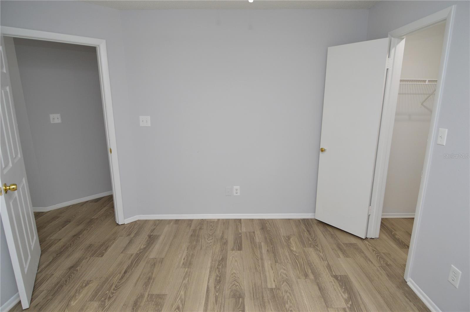 Image 33 of 87 For 8722 Mallard Reserve Drive 202