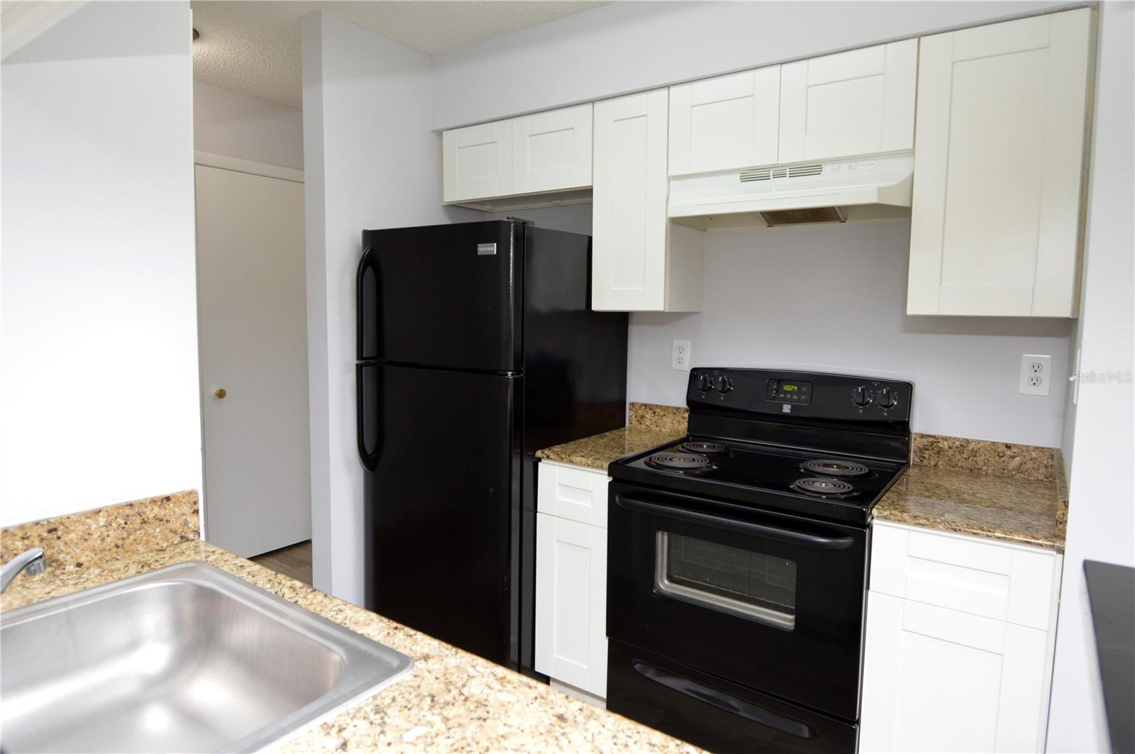 Image 5 of 87 For 8722 Mallard Reserve Drive 202