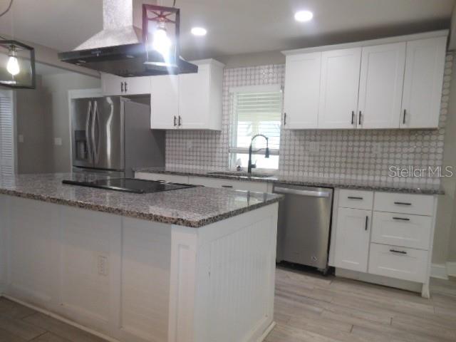 Image 17 of 33 For 8421 Orangeview Avenue