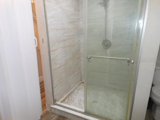 Image 25 of 33 For 8421 Orangeview Avenue