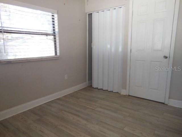 Image 27 of 33 For 8421 Orangeview Avenue