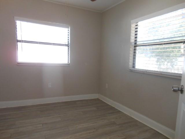 Image 28 of 33 For 8421 Orangeview Avenue