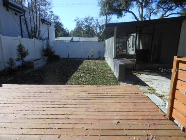 Image 7 of 33 For 8421 Orangeview Avenue