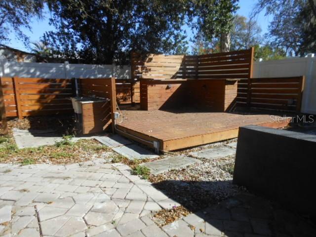 Image 8 of 33 For 8421 Orangeview Avenue