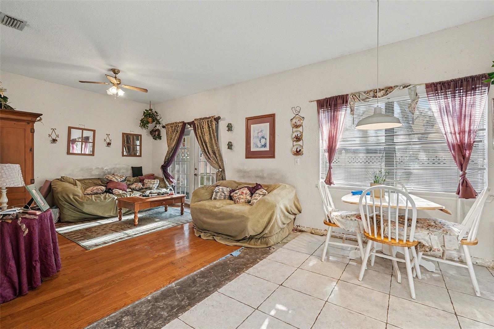 Image 11 of 30 For 16318 Parkstone Palms Court