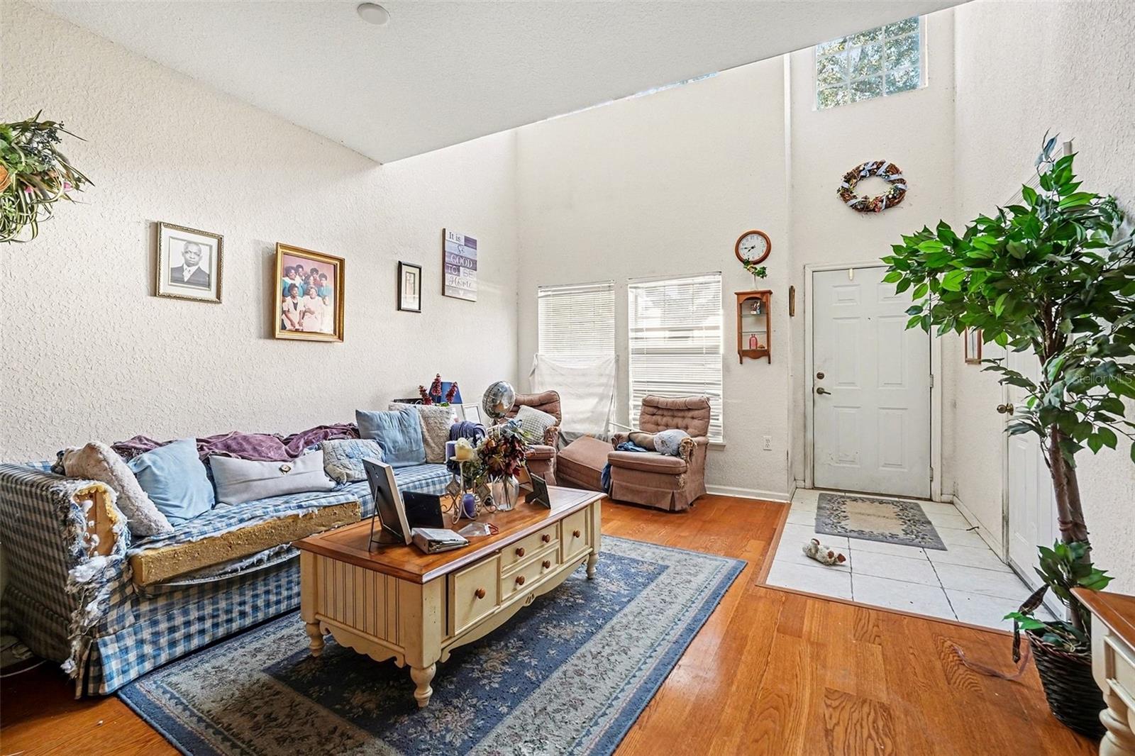 Image 4 of 30 For 16318 Parkstone Palms Court