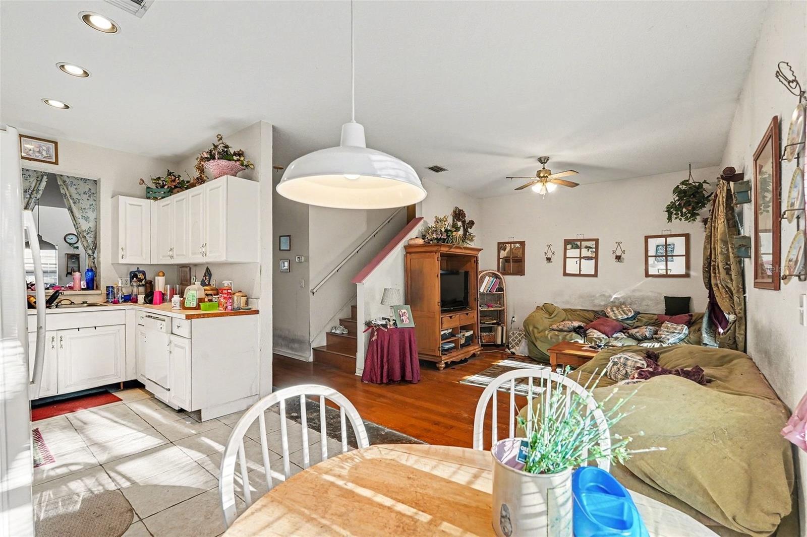 Image 8 of 30 For 16318 Parkstone Palms Court