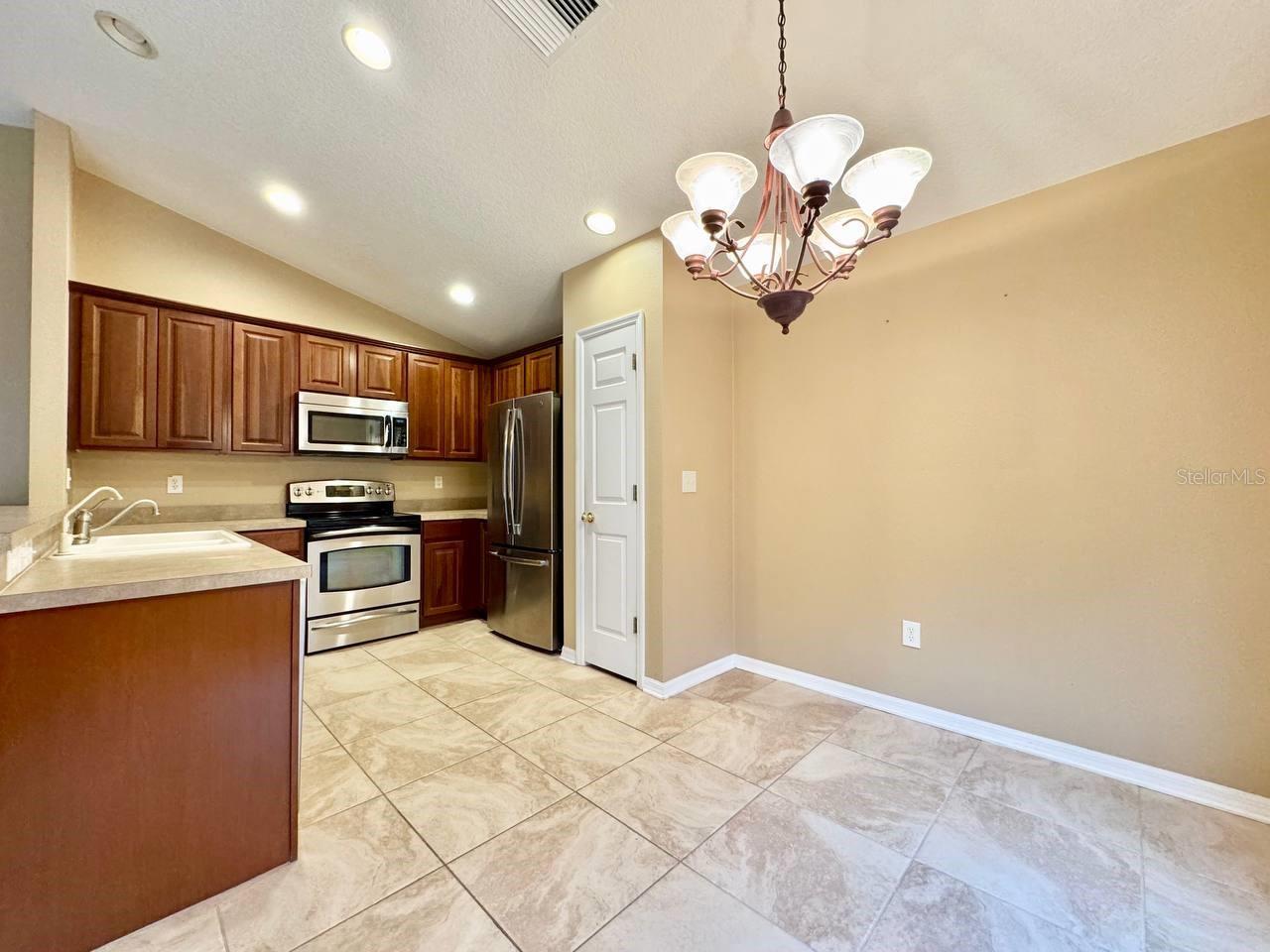 Image 7 of 34 For 5814 Sweet William Terrace