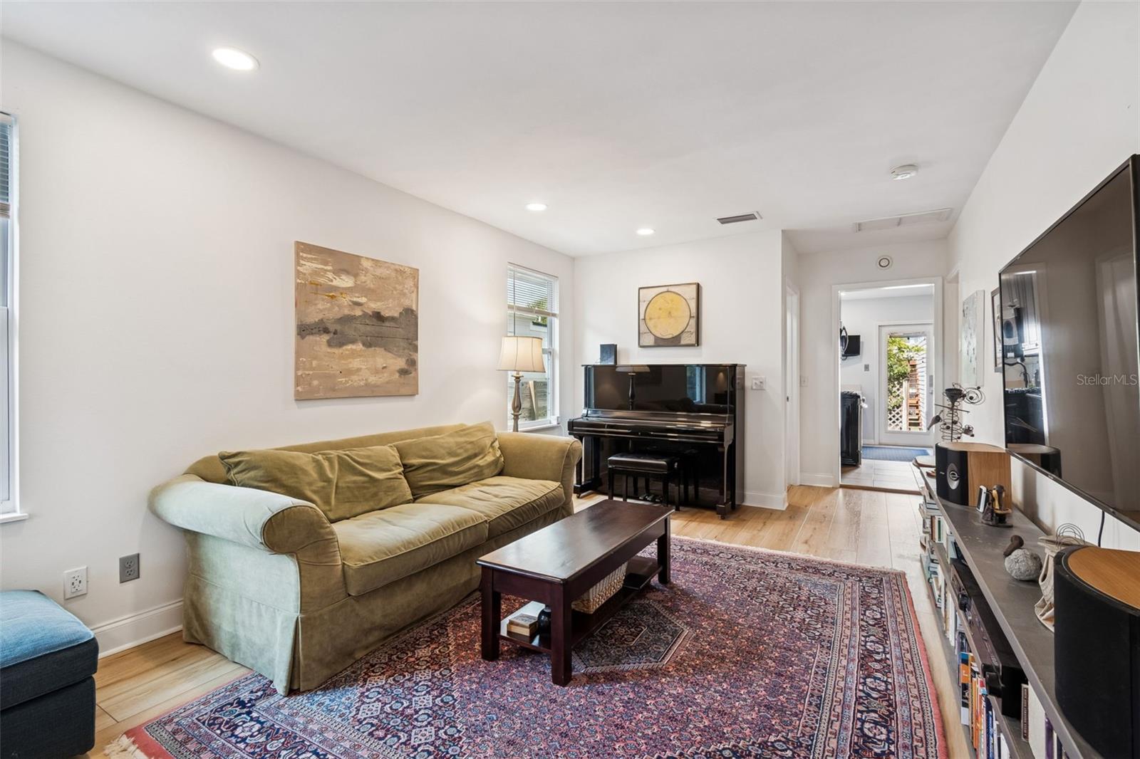 Image 12 of 71 For 2517 3rd Avenue N