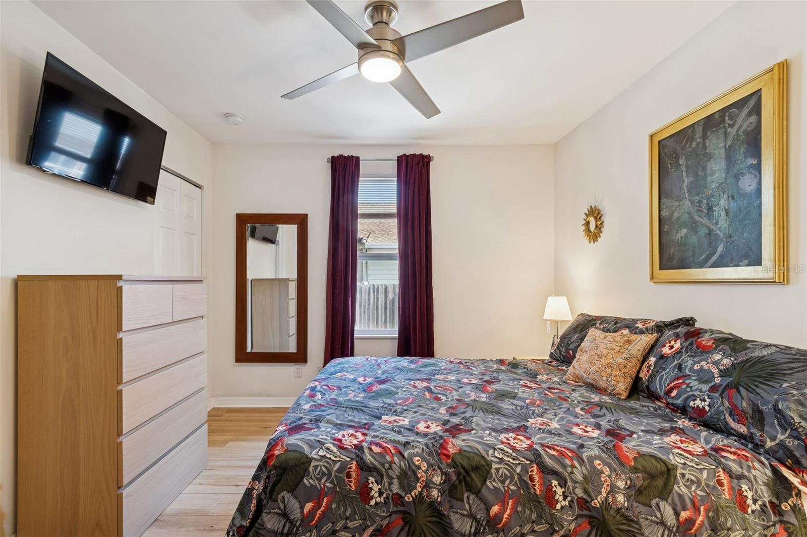 Image 22 of 71 For 2517 3rd Avenue N