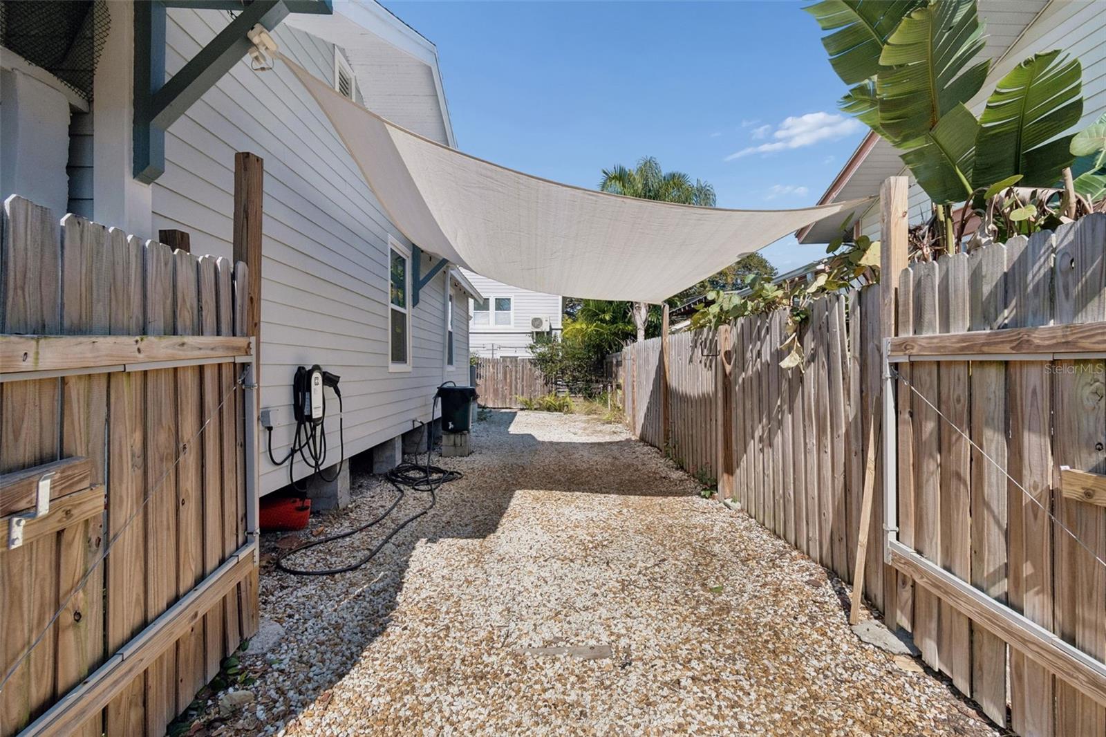 Image 4 of 71 For 2517 3rd Avenue N