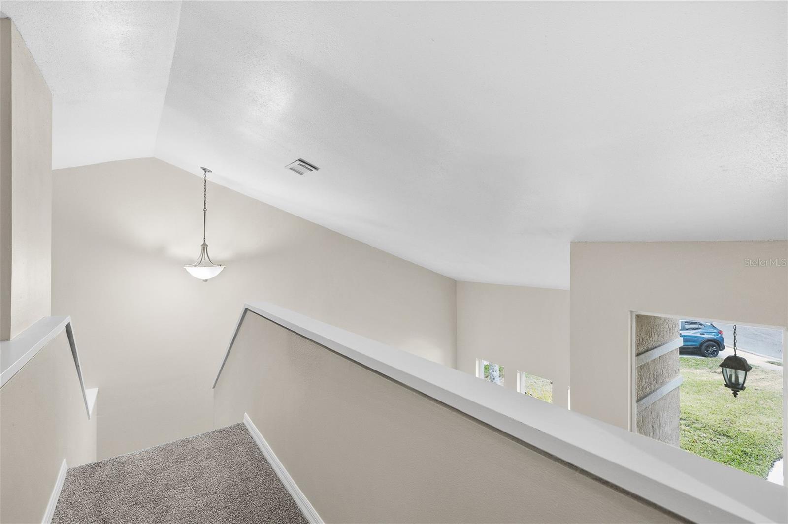 Listing photo id 31 for 16105 Cambria Court