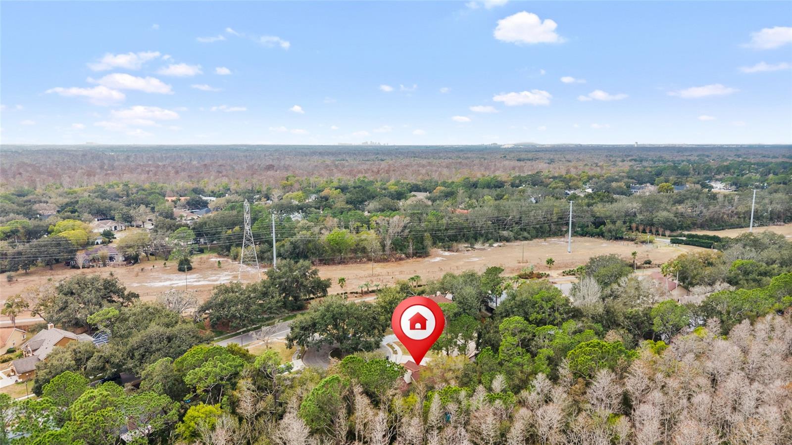 Listing photo id 7 for 16105 Cambria Court