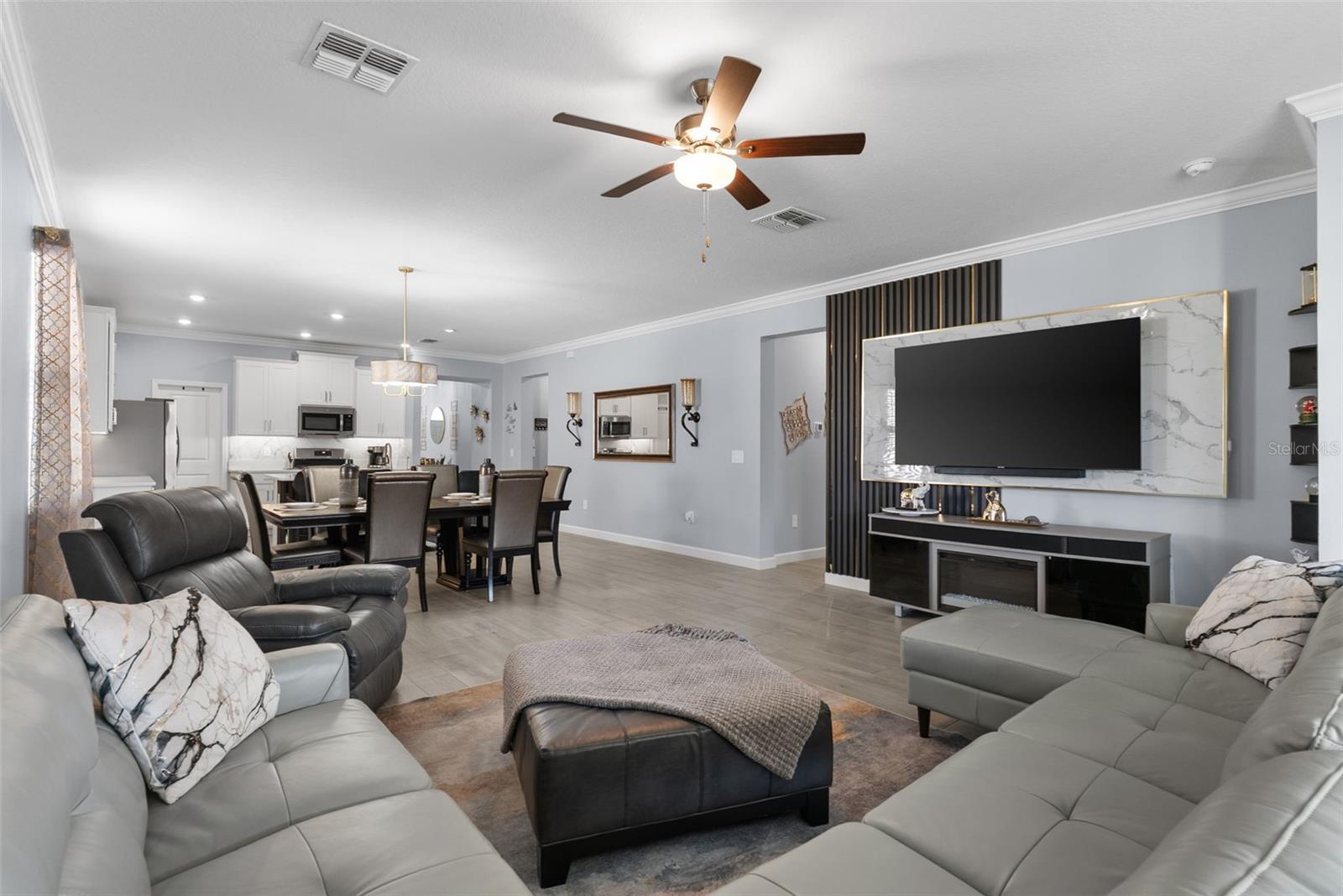 Image 10 of 45 For 17335 Holly Well Avenue