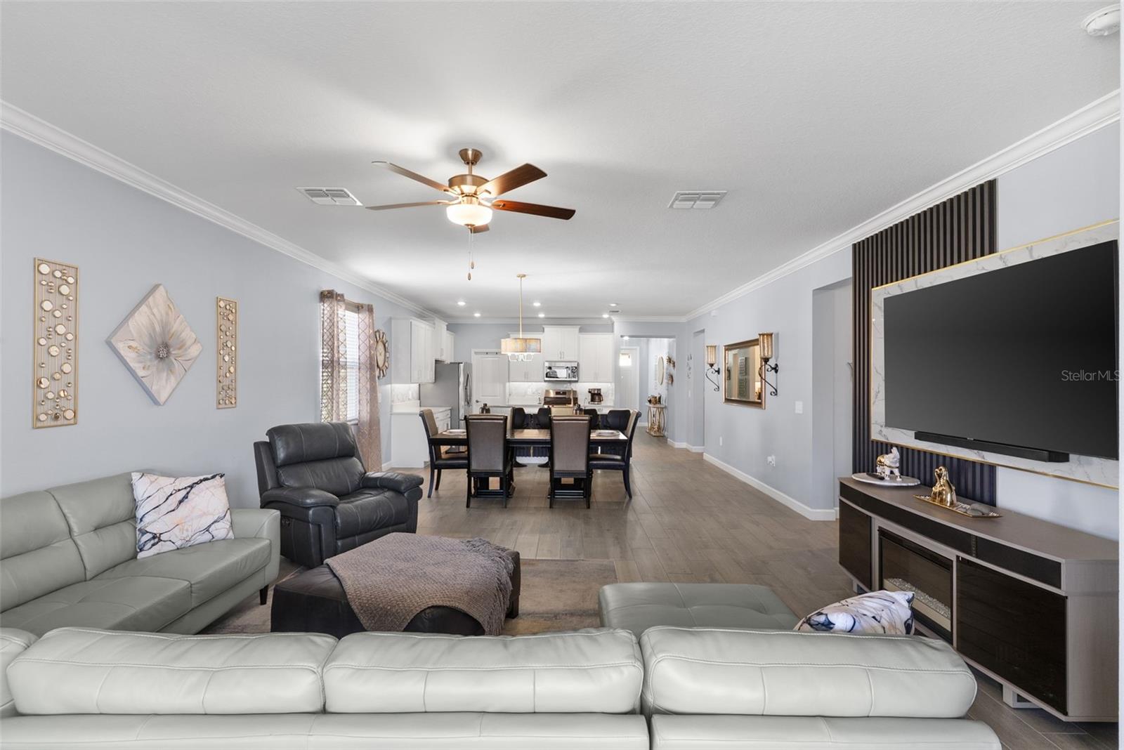 Image 11 of 45 For 17335 Holly Well Avenue