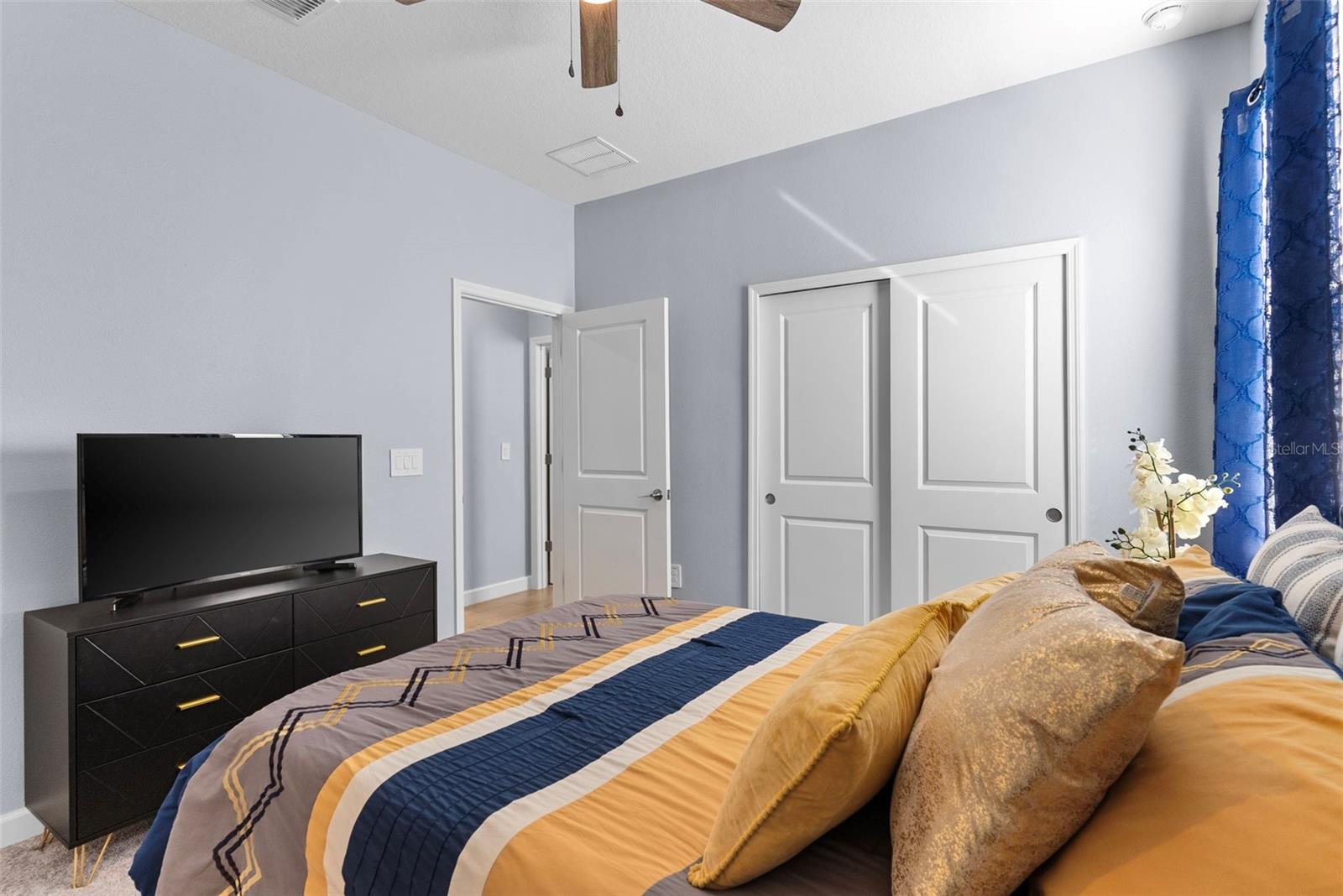 Image 25 of 45 For 17335 Holly Well Avenue