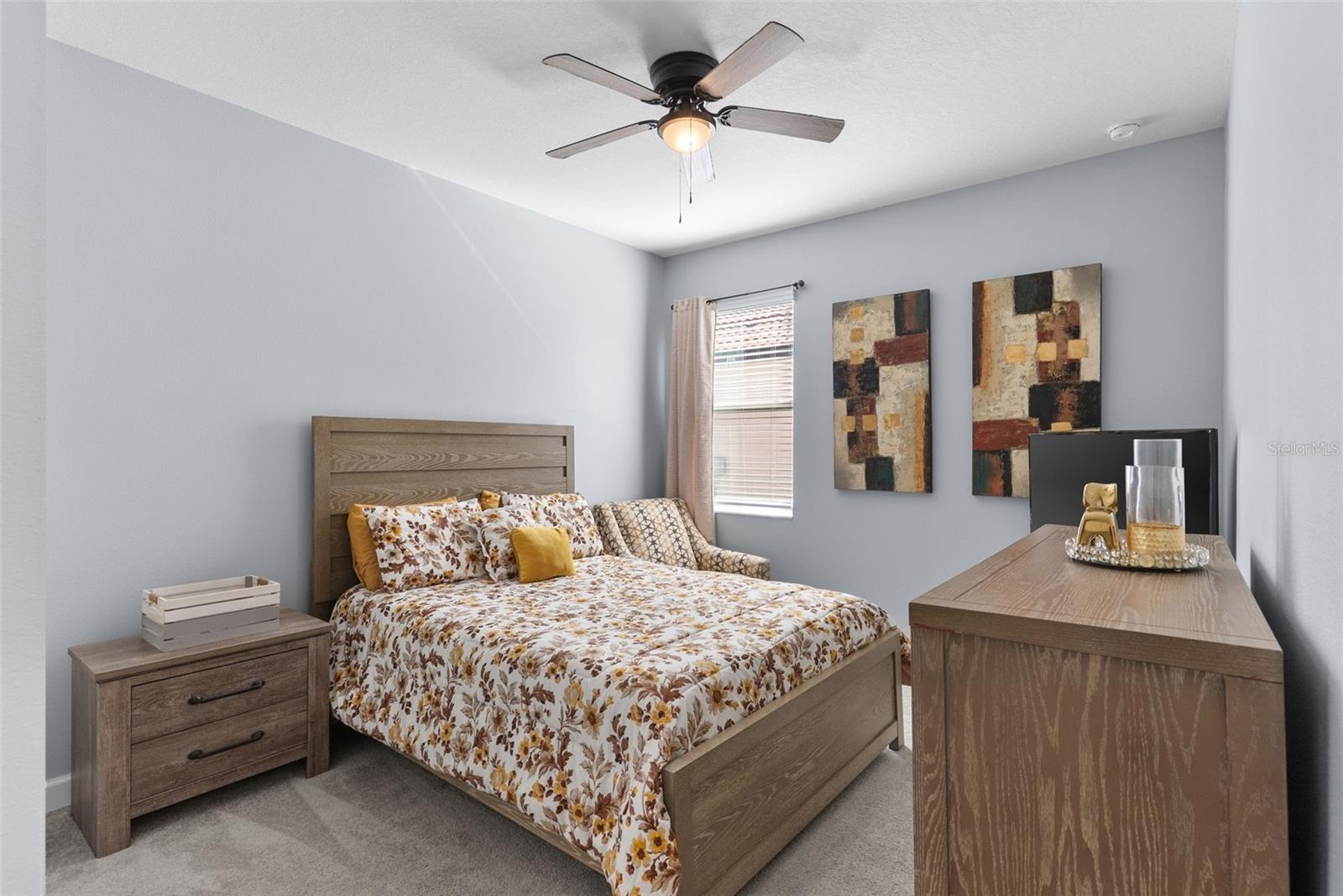 Image 27 of 45 For 17335 Holly Well Avenue