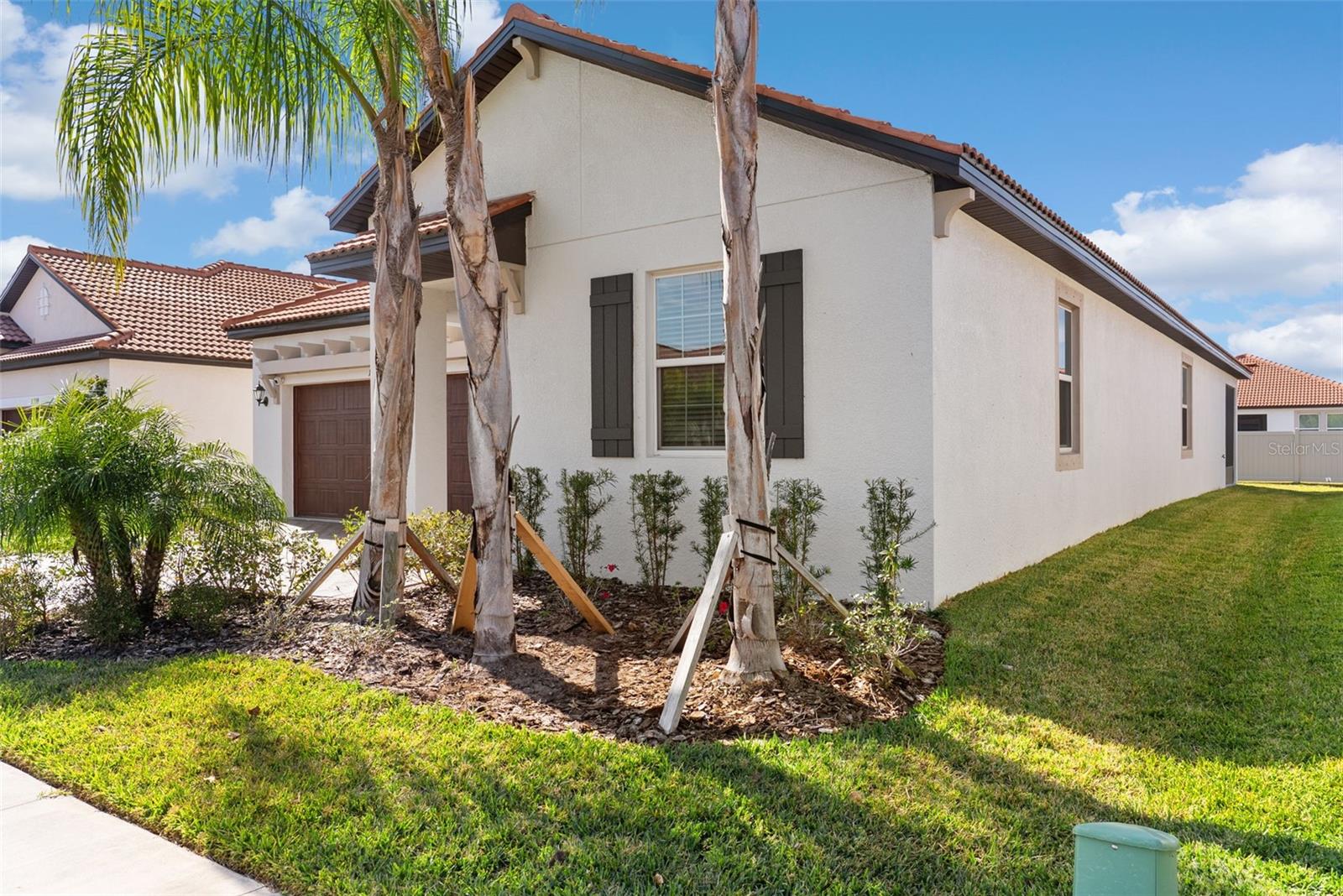 Image 3 of 45 For 17335 Holly Well Avenue