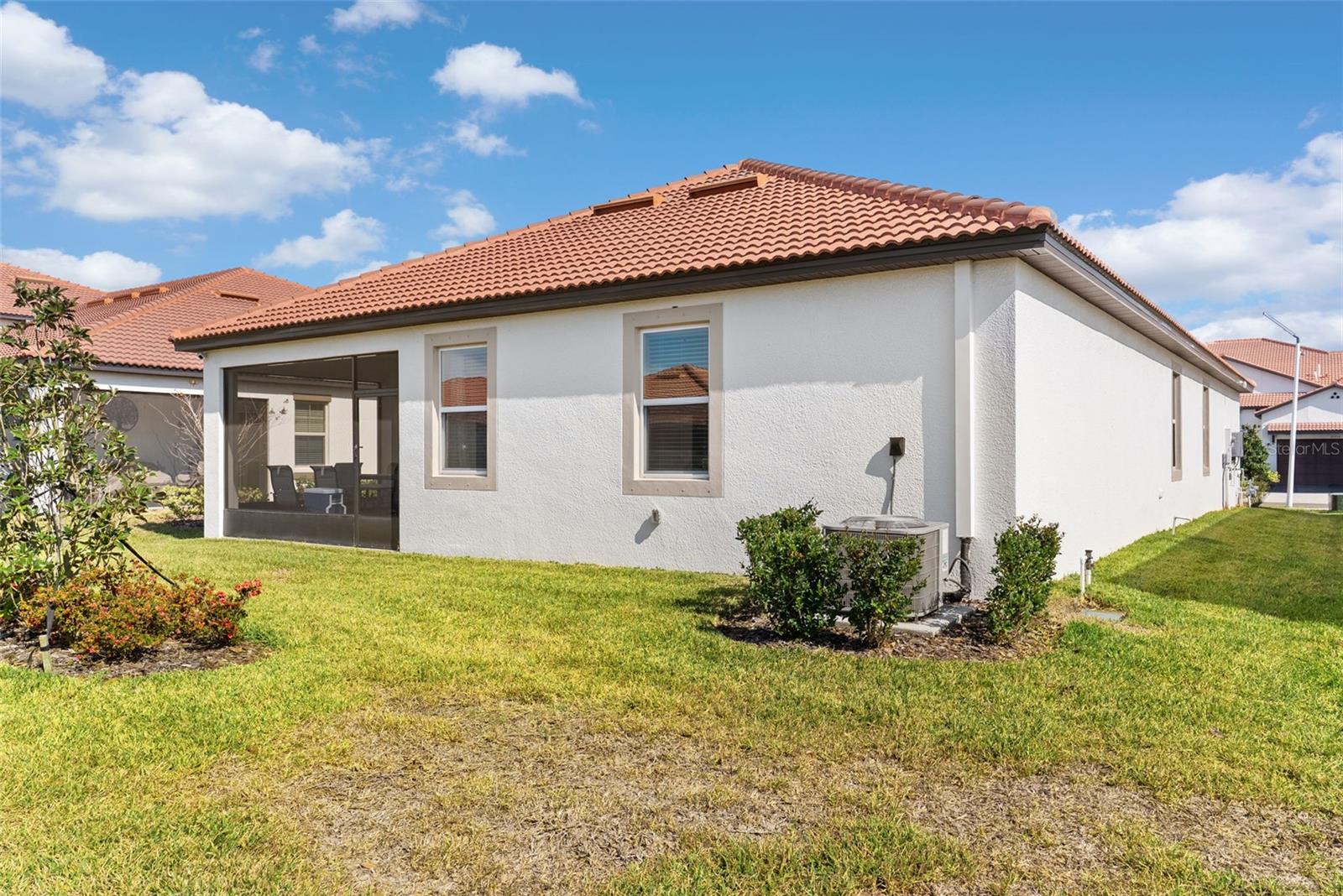 Image 32 of 45 For 17335 Holly Well Avenue