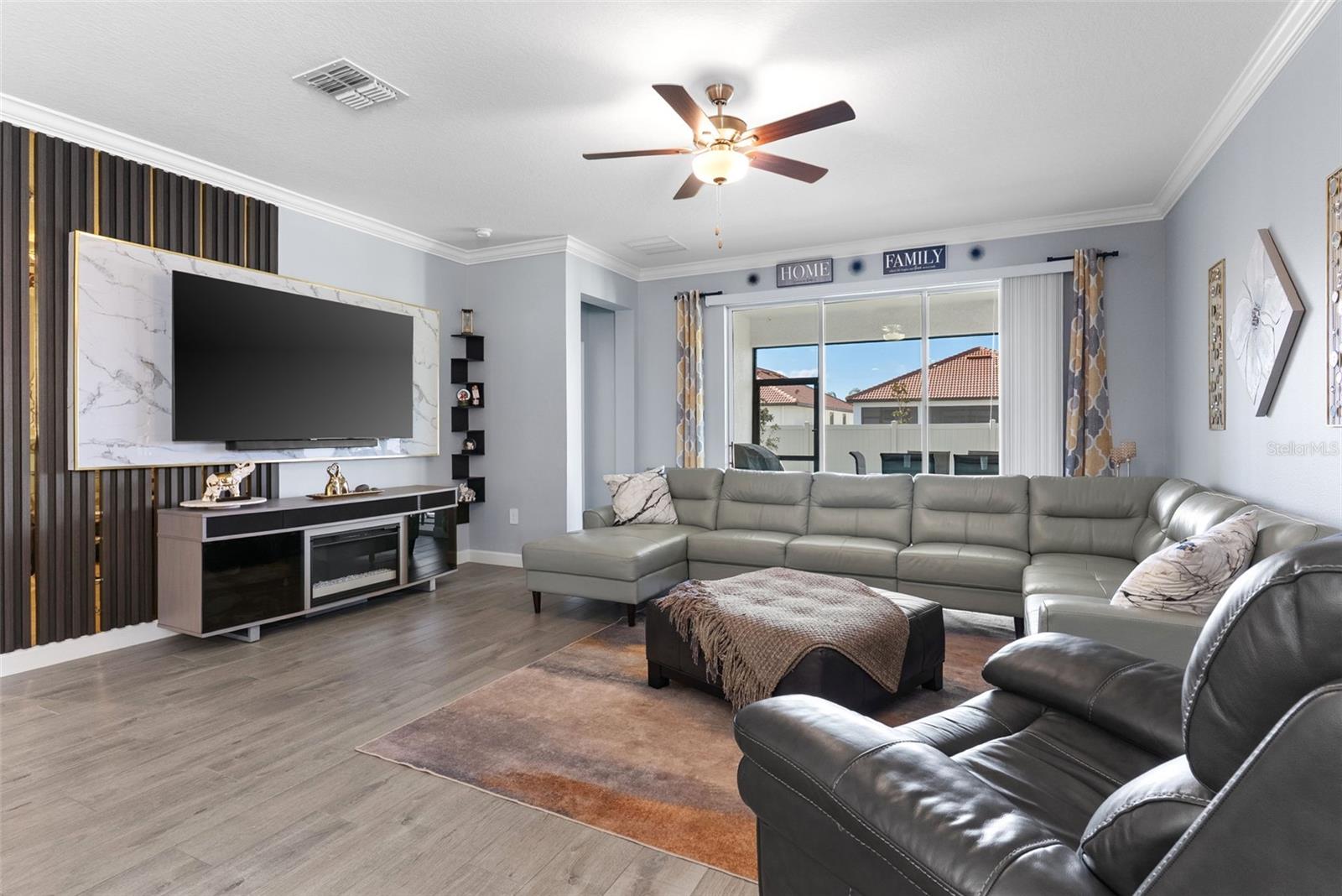 Image 9 of 45 For 17335 Holly Well Avenue