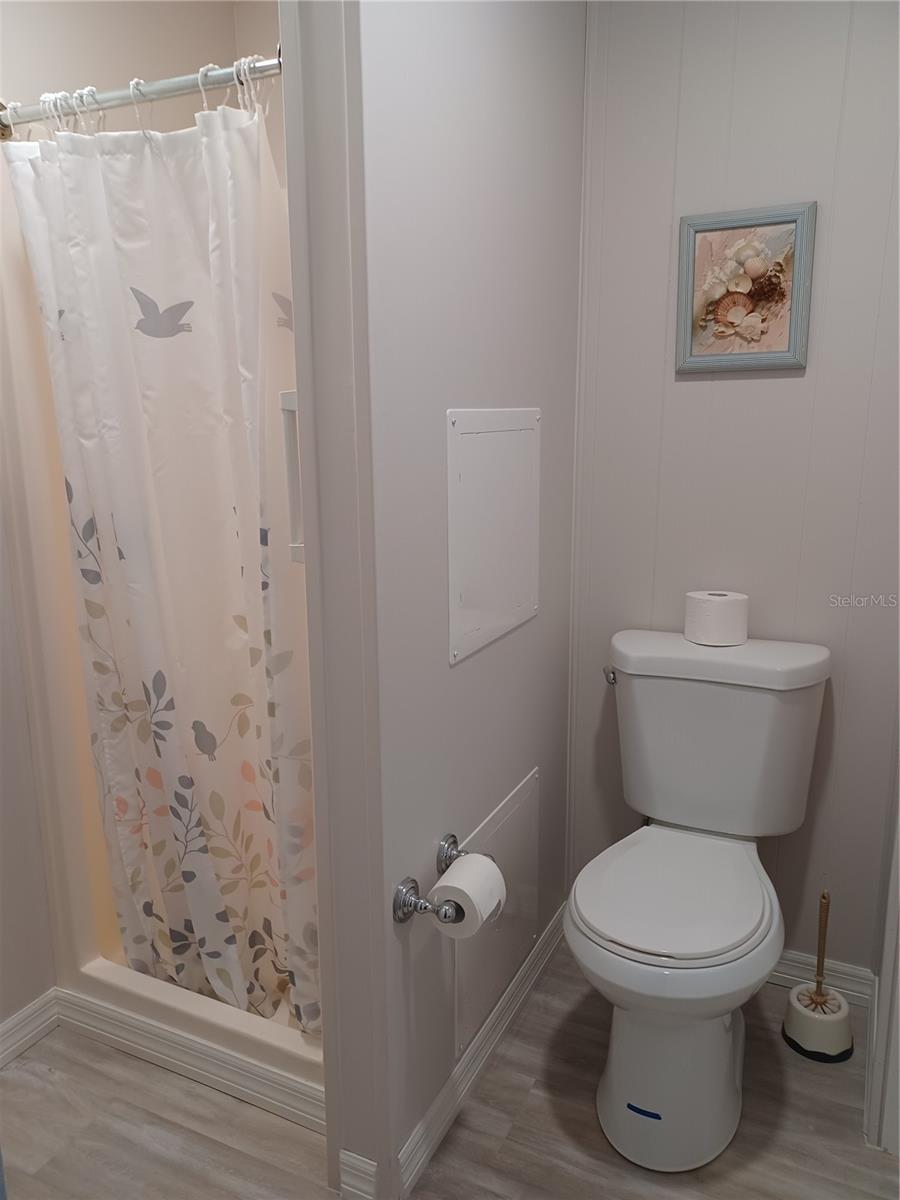 Image 12 of 23 For 34604 Petunia Place