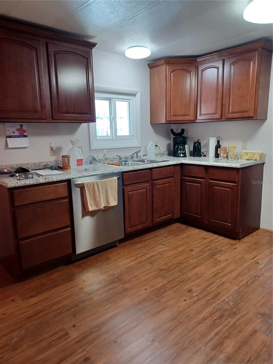 Image 4 of 23 For 34604 Petunia Place