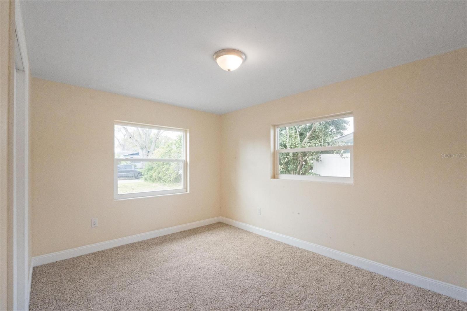 Listing photo id 29 for 1331 Viewtop Drive