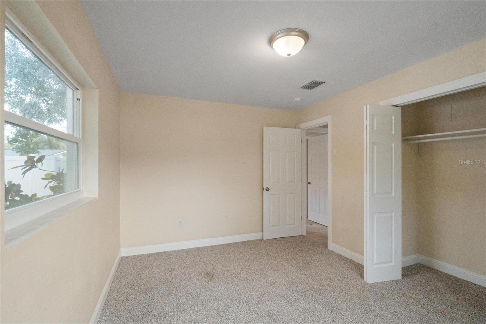 Listing photo id 30 for 1331 Viewtop Drive