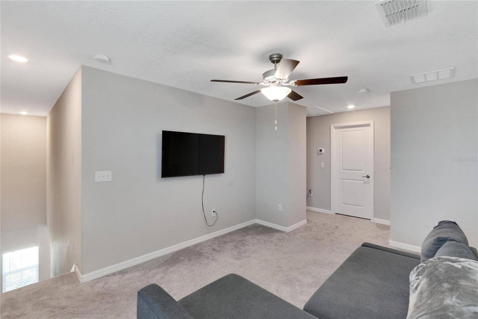 Image 39 of 90 For 3107 Oyster Cove Street