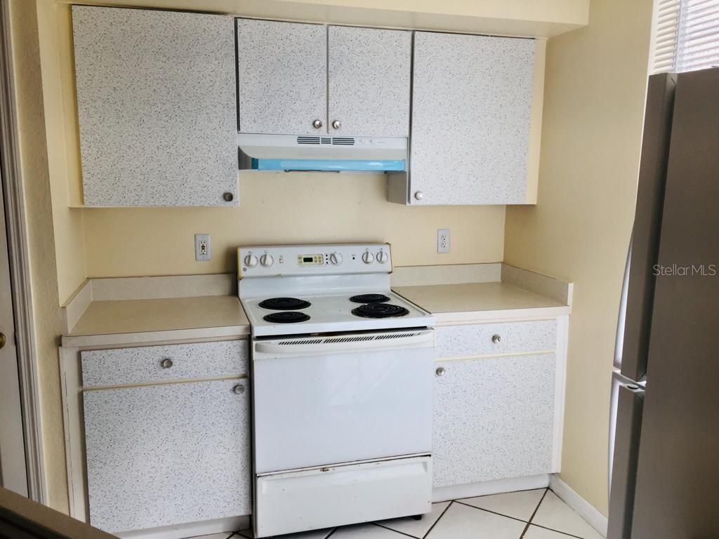 Image 10 of 16 For 9408 Lake Chase Island Way 9408