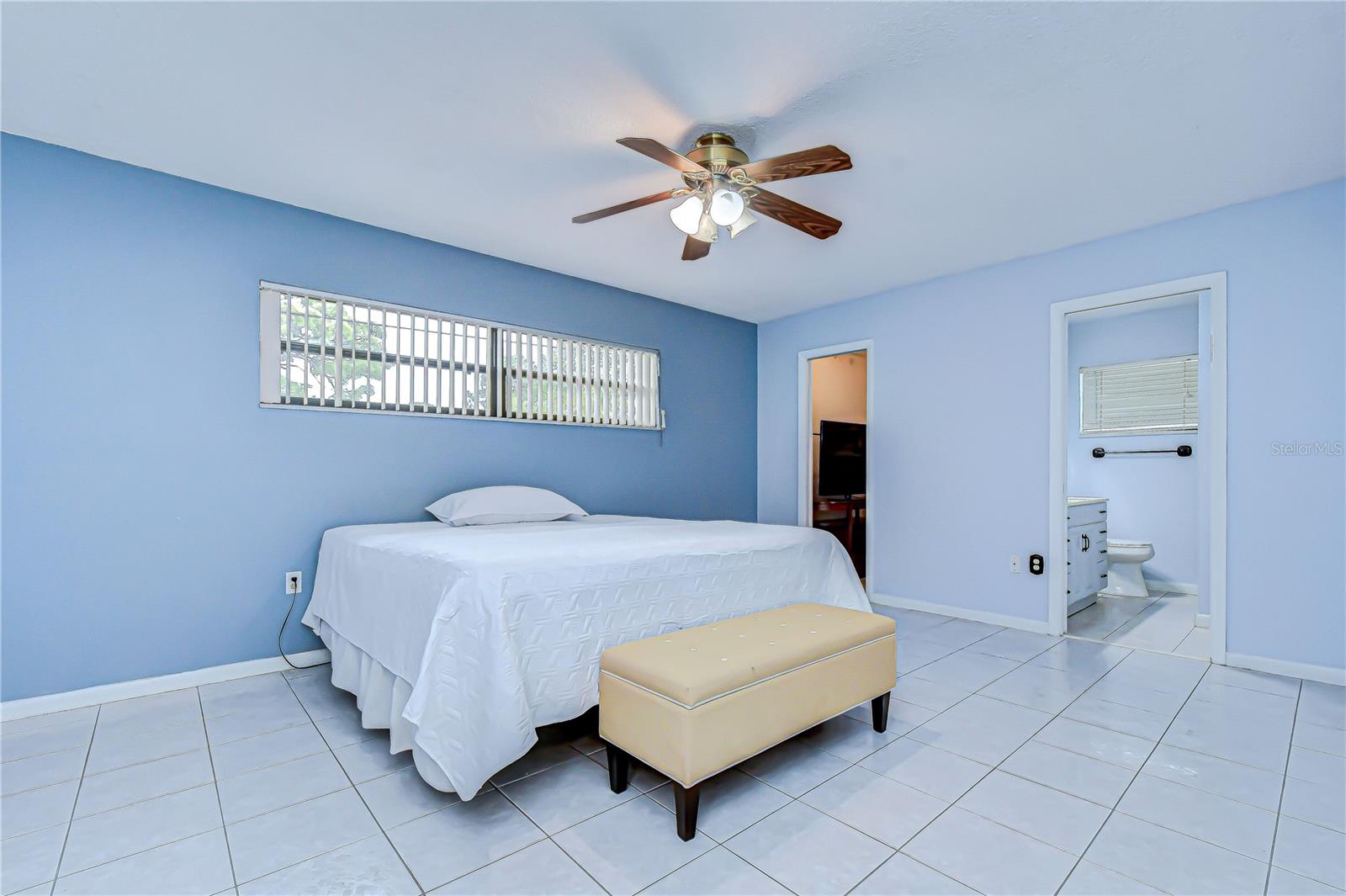 Image 22 of 36 For 11875 92nd Way