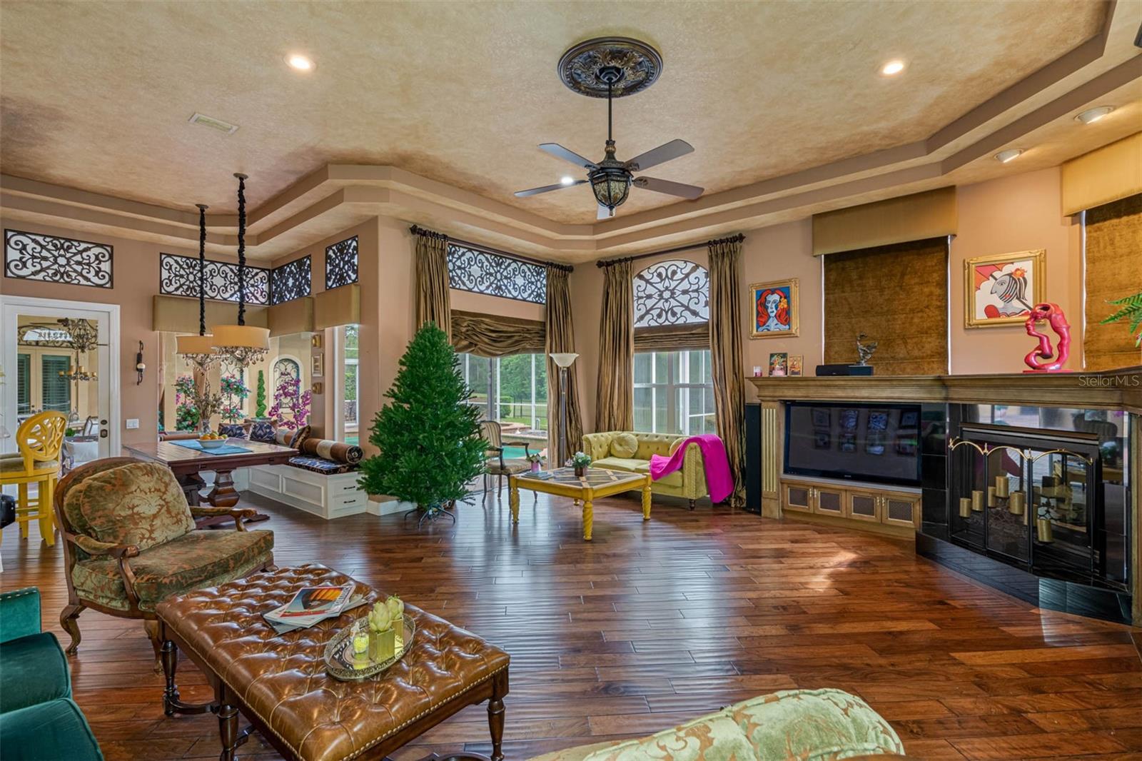 Image 24 of 52 For 531 Isleworth Close