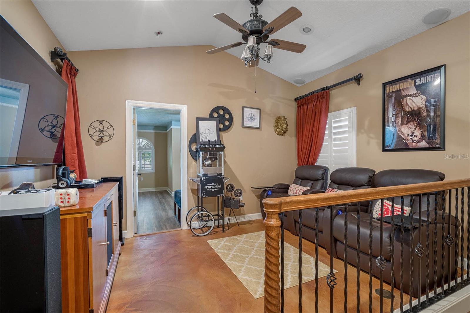 Image 39 of 52 For 531 Isleworth Close