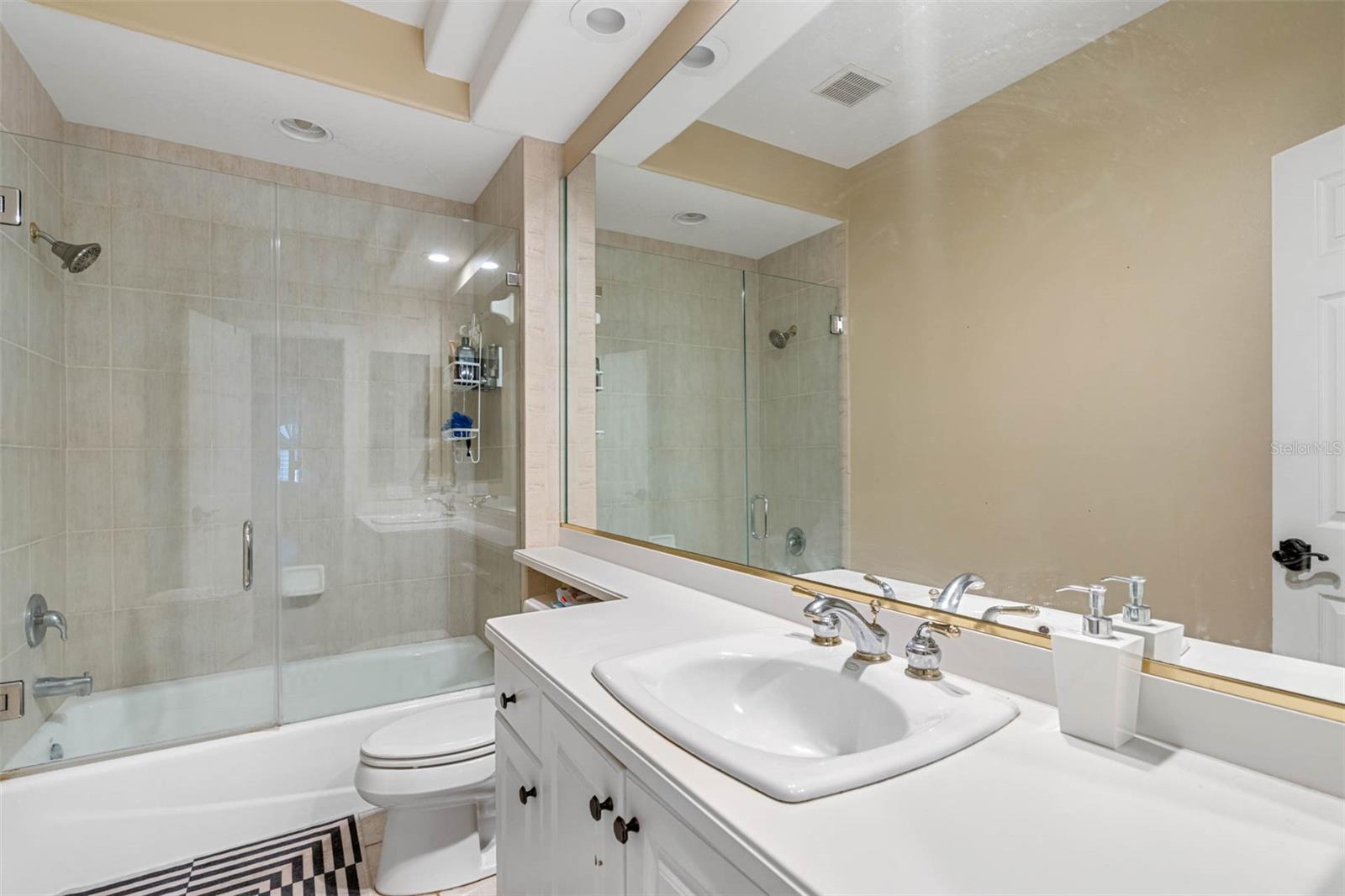 Image 44 of 52 For 531 Isleworth Close