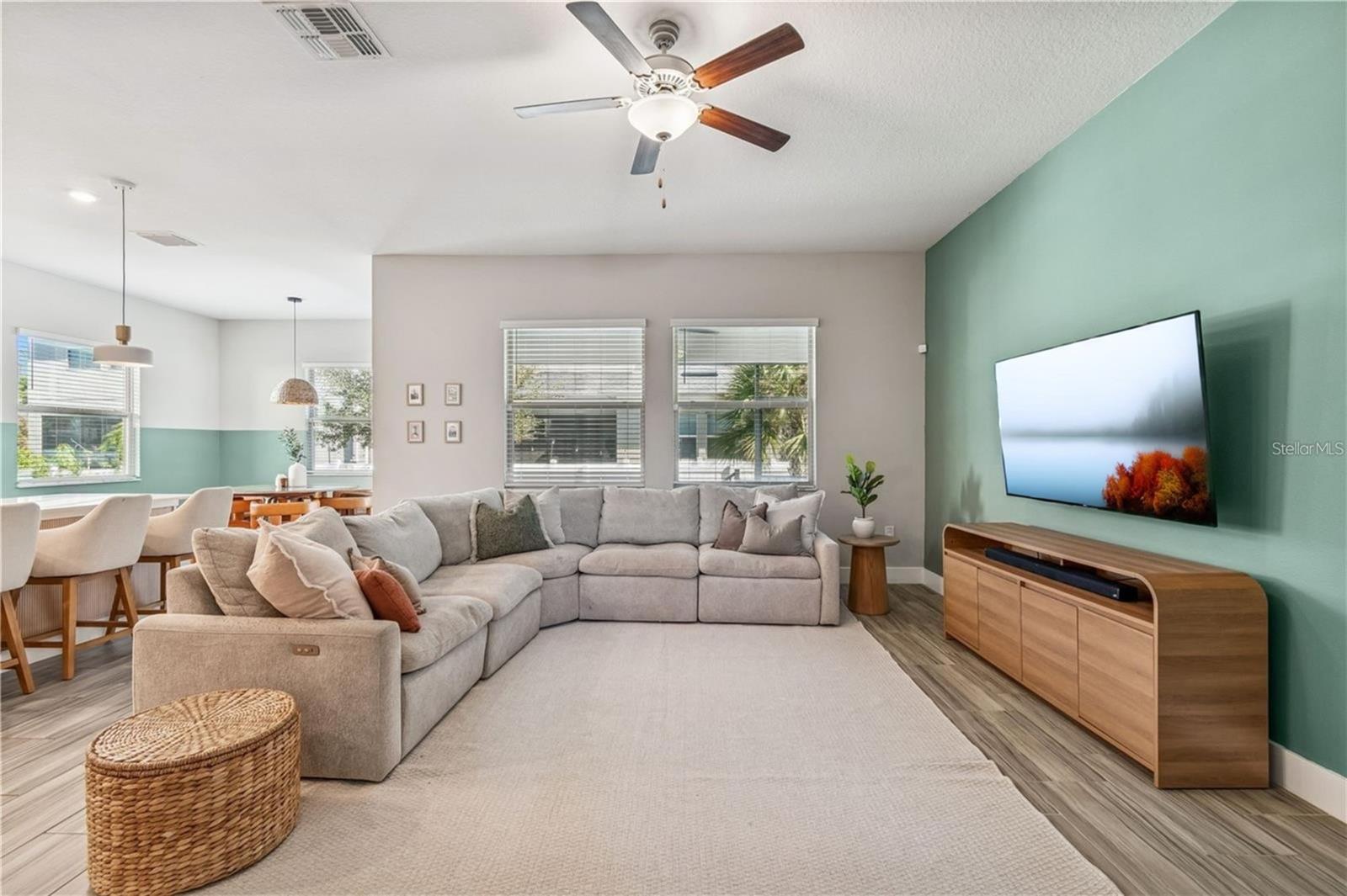 Image 12 of 54 For 7704 Obrien Street