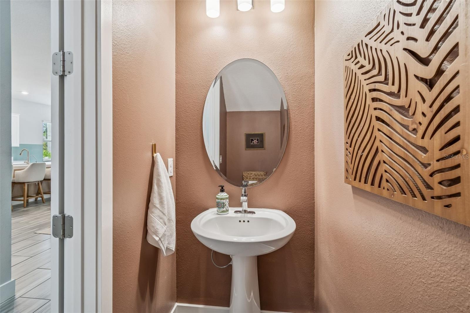 Image 19 of 54 For 7704 Obrien Street